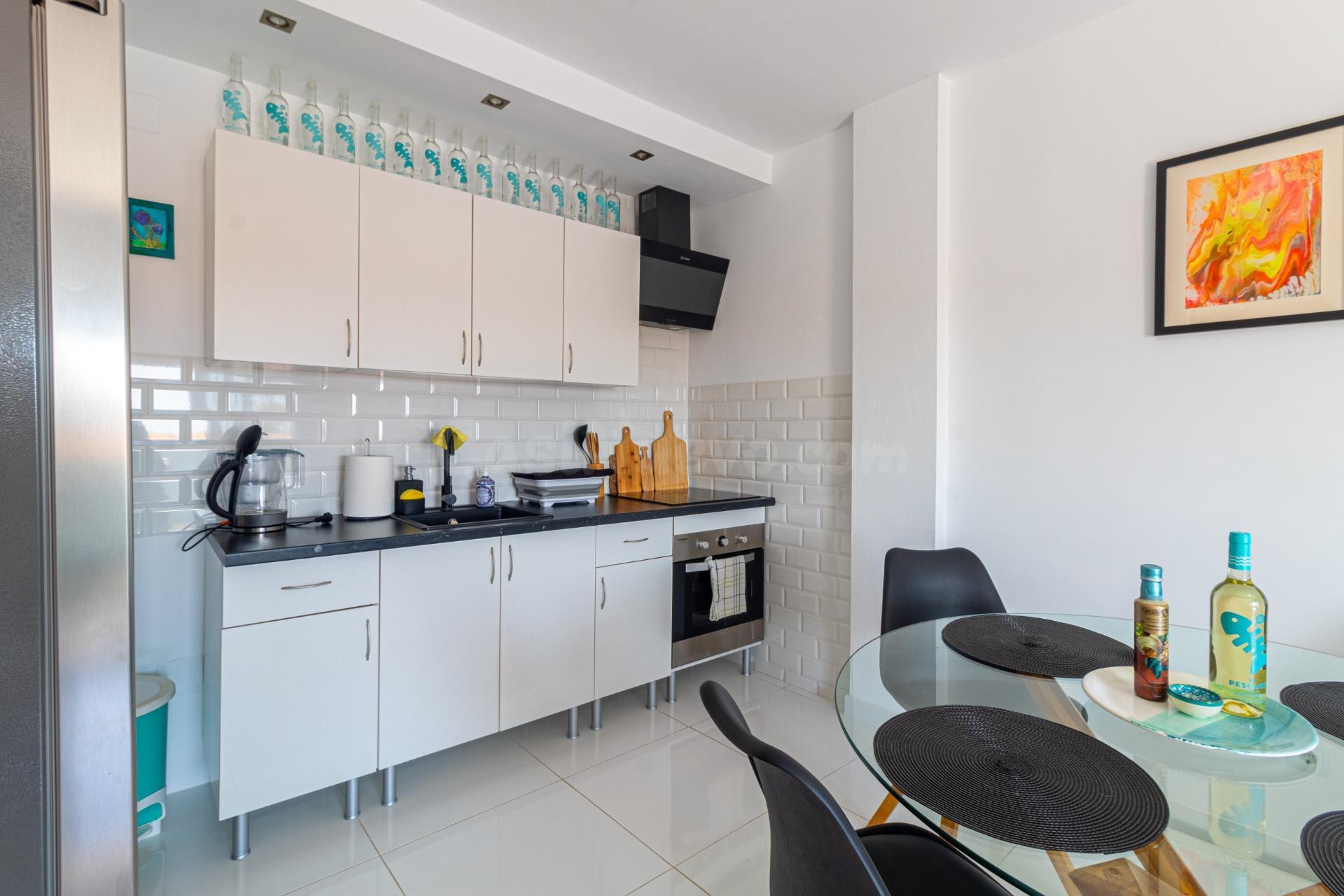 APARTAMENTO REFORMADO 2 DORMITORIOS 1 BAÑO CON TERRAZA SUR Y - foto 4