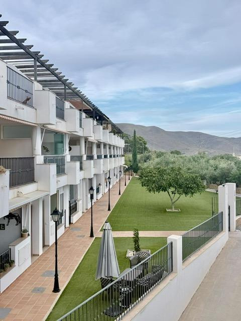 Piso con garaje, trastero, piscina y zonas deportivas en Bal - foto 3