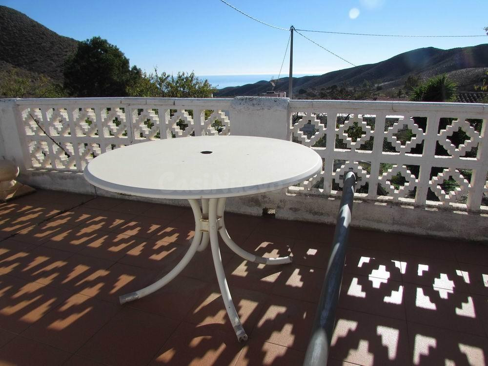 ENCANTADORA CASA DE CAMPO EN CUESTA DE GOS – TRANQUILIDAD, NATURALEZA Y VISTAS AL MAR .