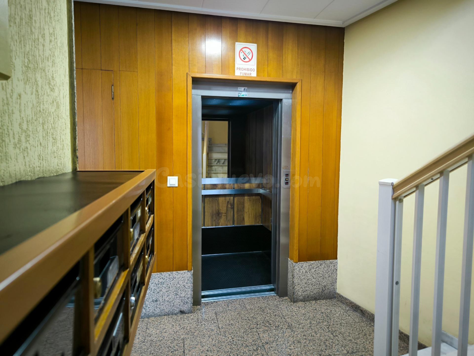Vivienda luminosa con excelentes espacios y gran confort - foto 2