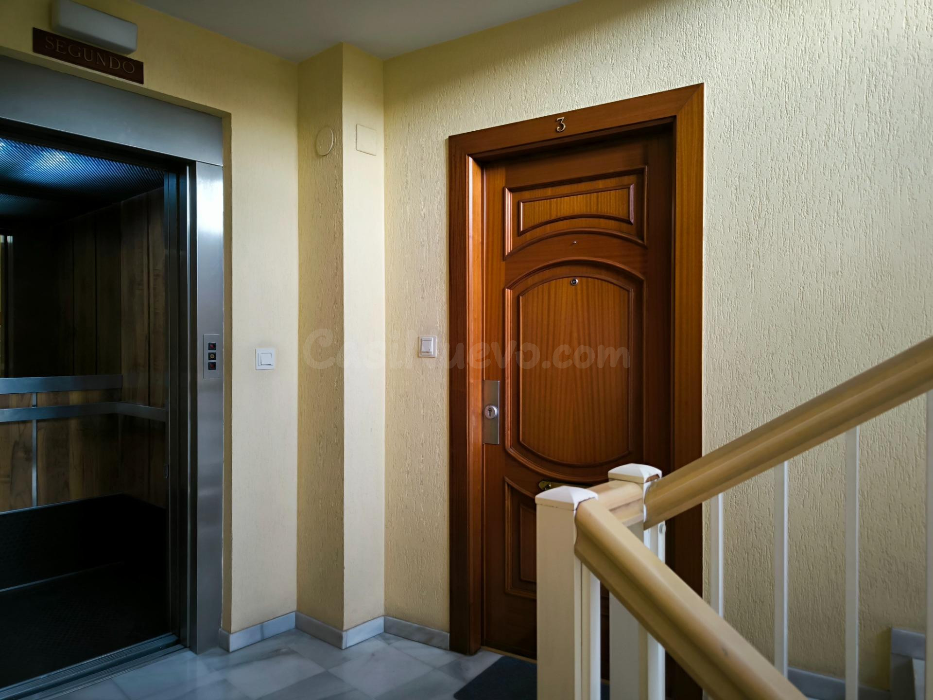 Vivienda luminosa con excelentes espacios y gran confort - foto 3