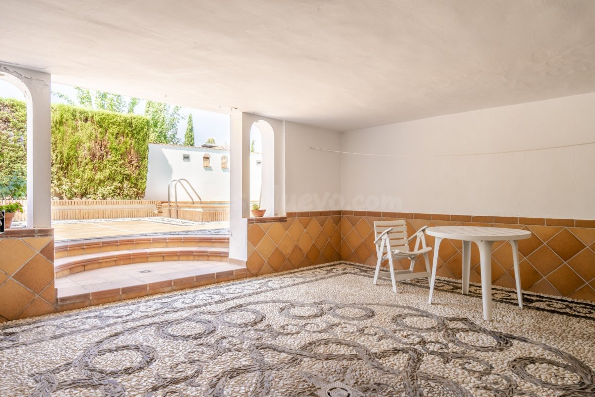 CHALET EXCLUSIVO EN  UNA SOLA PLANTA EN EL CENTRO DE LA ZUBI - foto 4