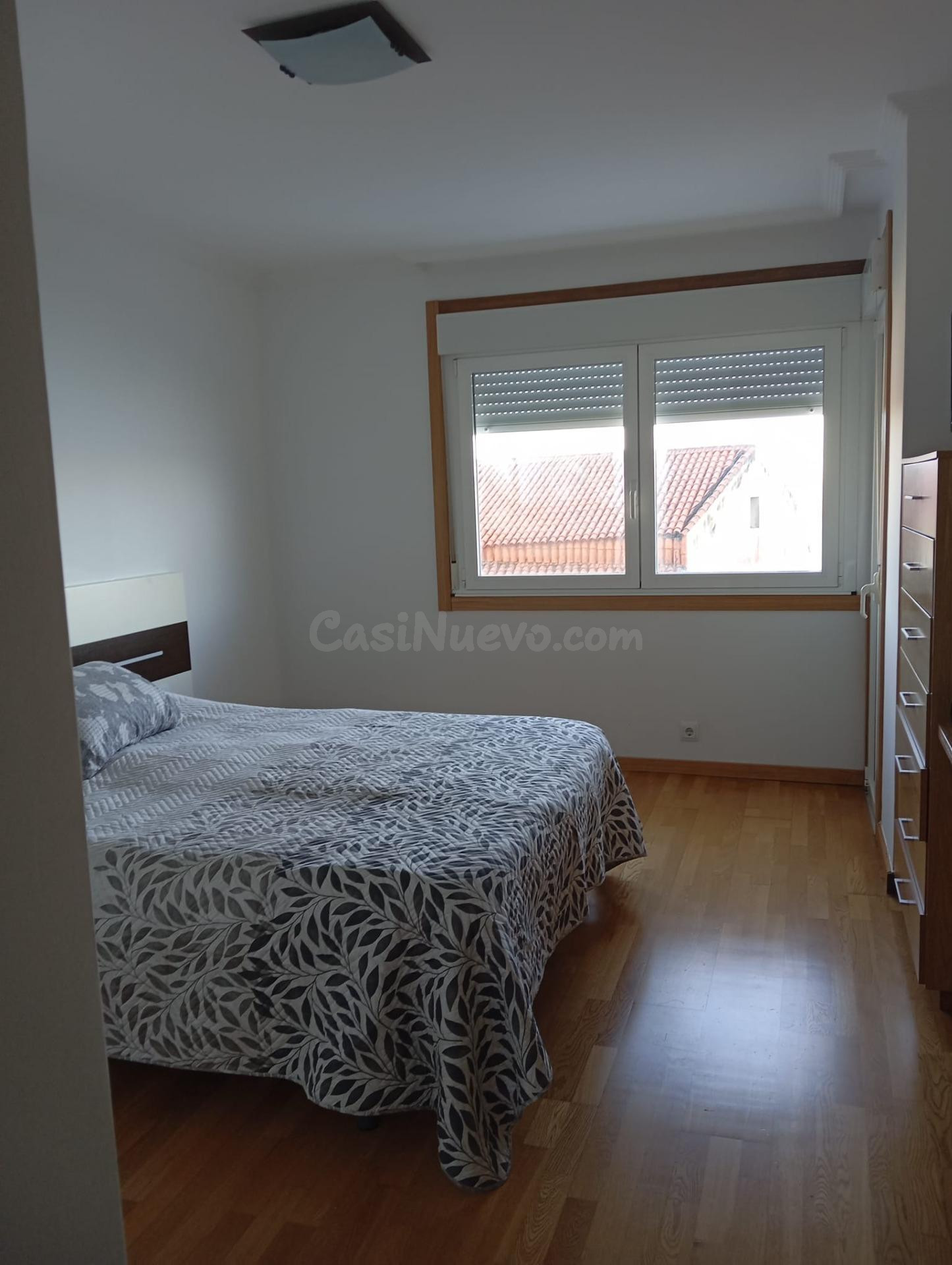 SE ALQUILA PISO EN VILLANUEVA DE AROSA - foto 2