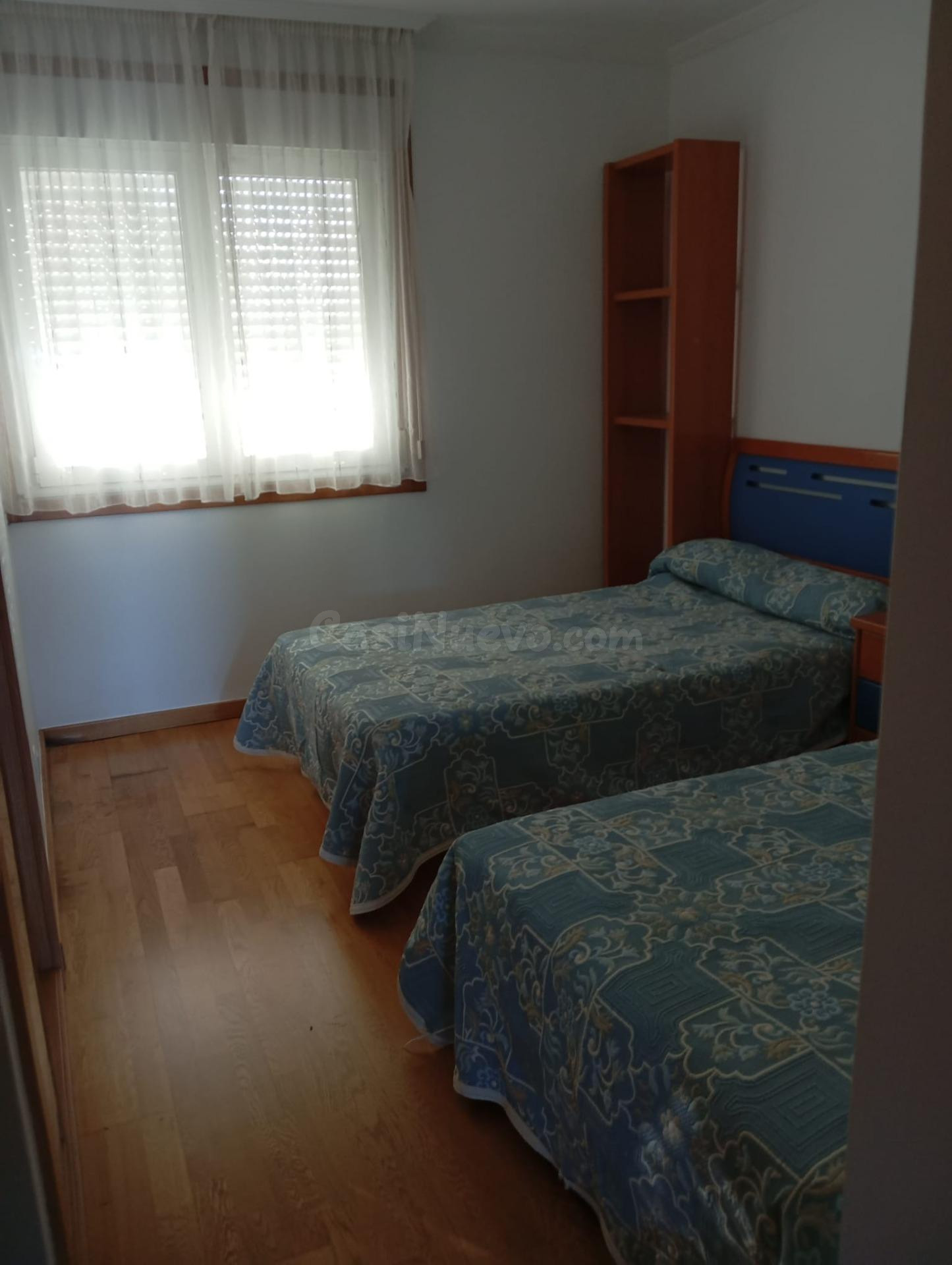 SE ALQUILA PISO EN VILLANUEVA DE AROSA - foto 3