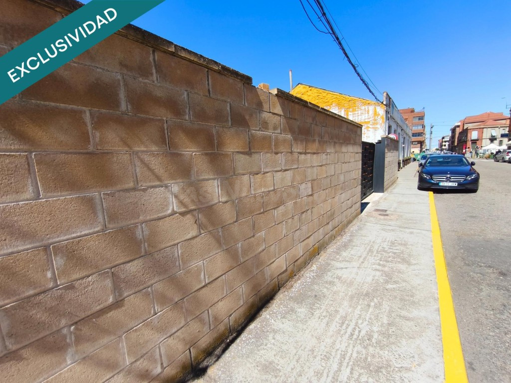 FINCA CÉNTRICA URBANIZABLE EN VEGUELLINA DE ÓRBIGO - foto 3