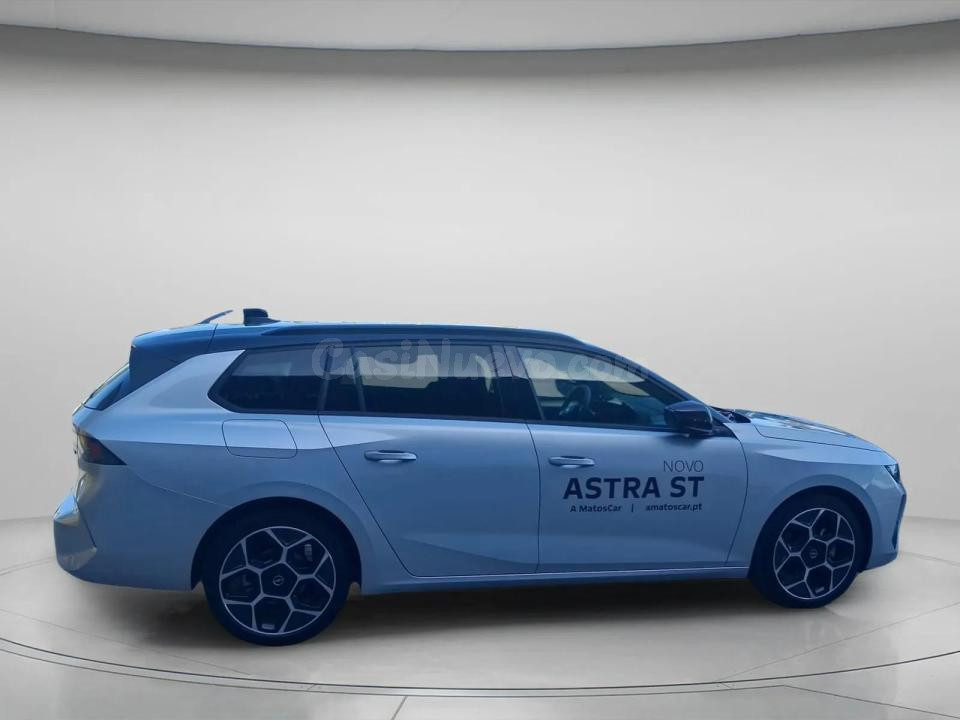 Opel Astra - foto 4