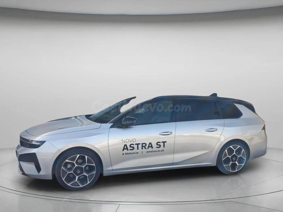 Opel Astra - foto 5