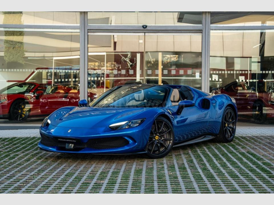 Ferrari  3.0 V6 T GTS, 379.000€