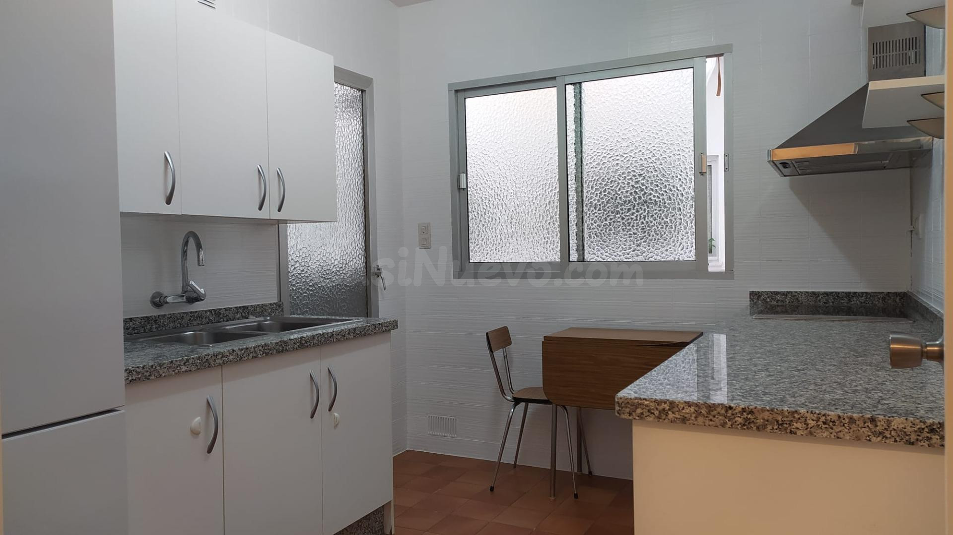 Alquiler piso Céntrico 2 dormitorios con plaza de garaje, tr - foto 4