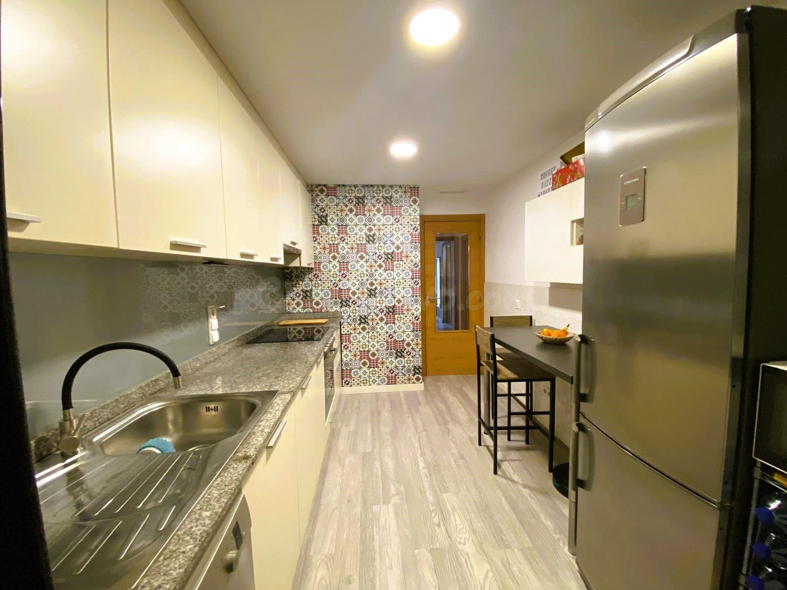 Piso luminoso y totalmente exterior con balcón en Palma - foto 3