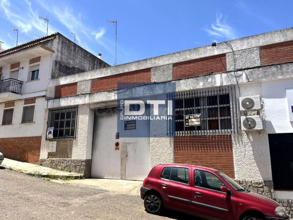 GRAN NAVE-LOCAL COMERCIAL EN VENTA EN CORTEGANA – APROX. 750