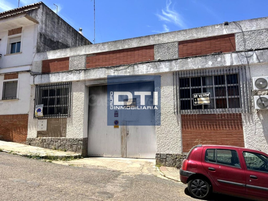 GRAN NAVE-LOCAL COMERCIAL EN VENTA EN CORTEGANA – APROX. 750 - foto 2