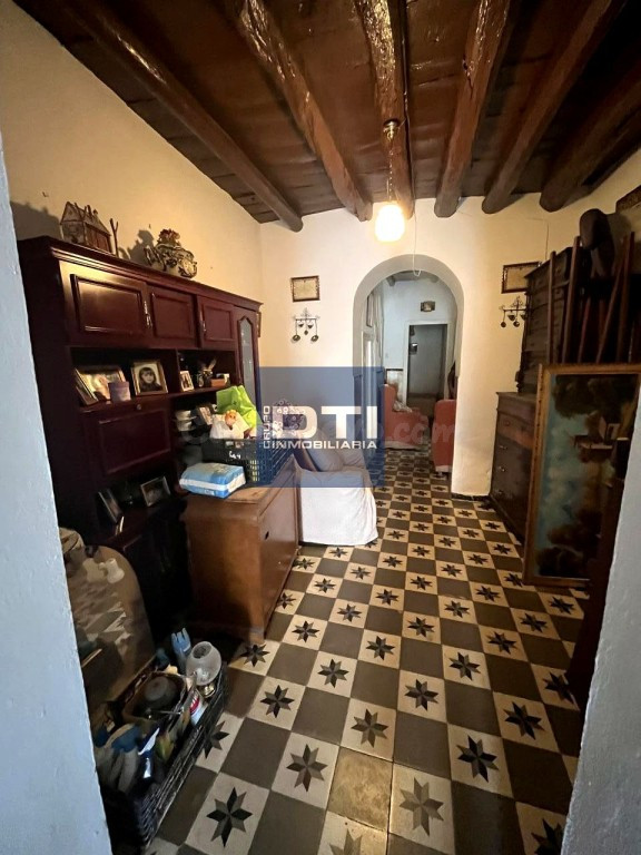 CASA EN EL CENTRO DE ARACENA DE 3 DORMITORIOS Y VISTAS A LA  - foto 3