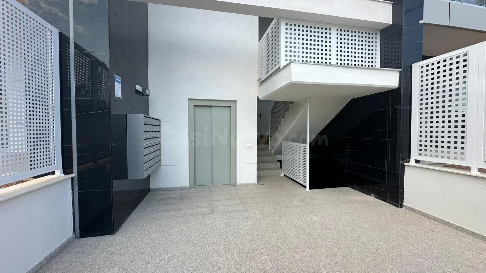 Trastero 1 habitación 10m² en venta - Torre la Sal - foto 4