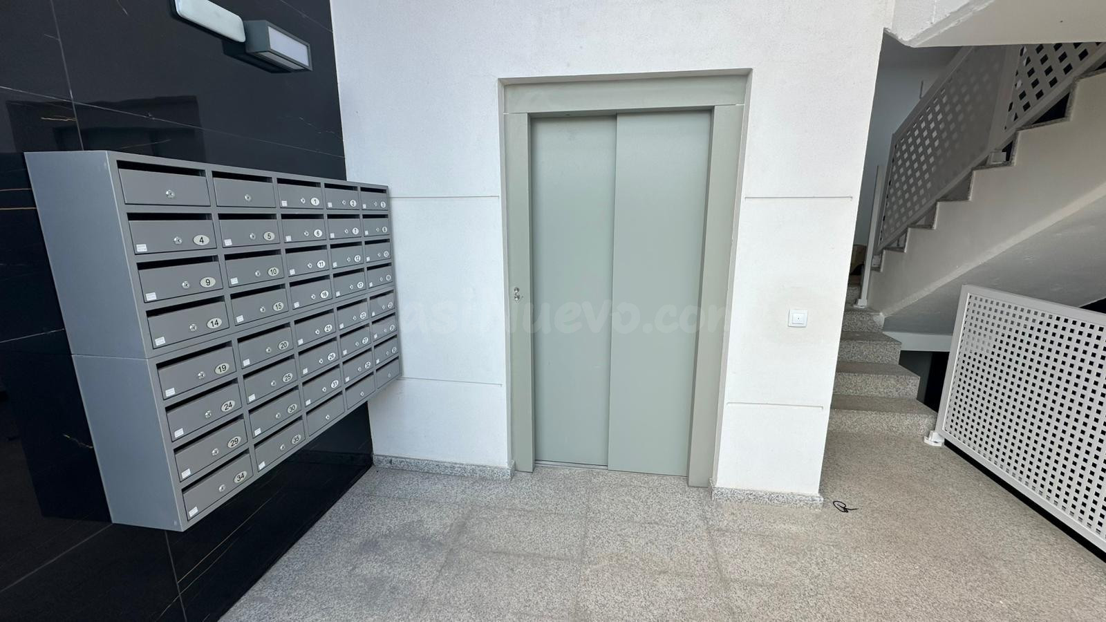 Trastero 1 habitación 10m² en venta - Torre la Sal - foto 5