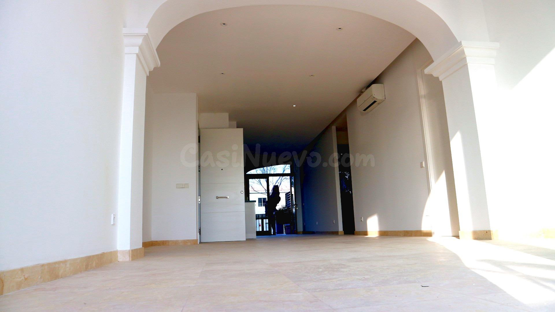 Espectacular Piso Bajo con Jardín y Vistas al Mar en Ciudad  - foto 4