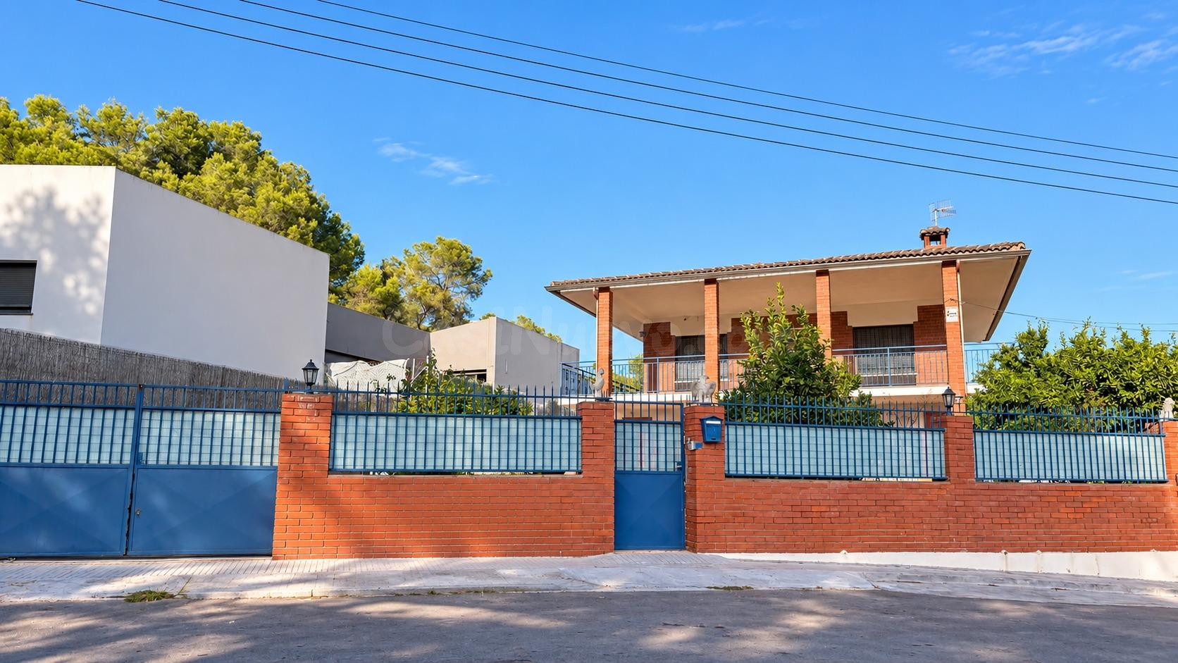 Casa independiente con piscina y dos solares en Vora Sitges, - foto 2