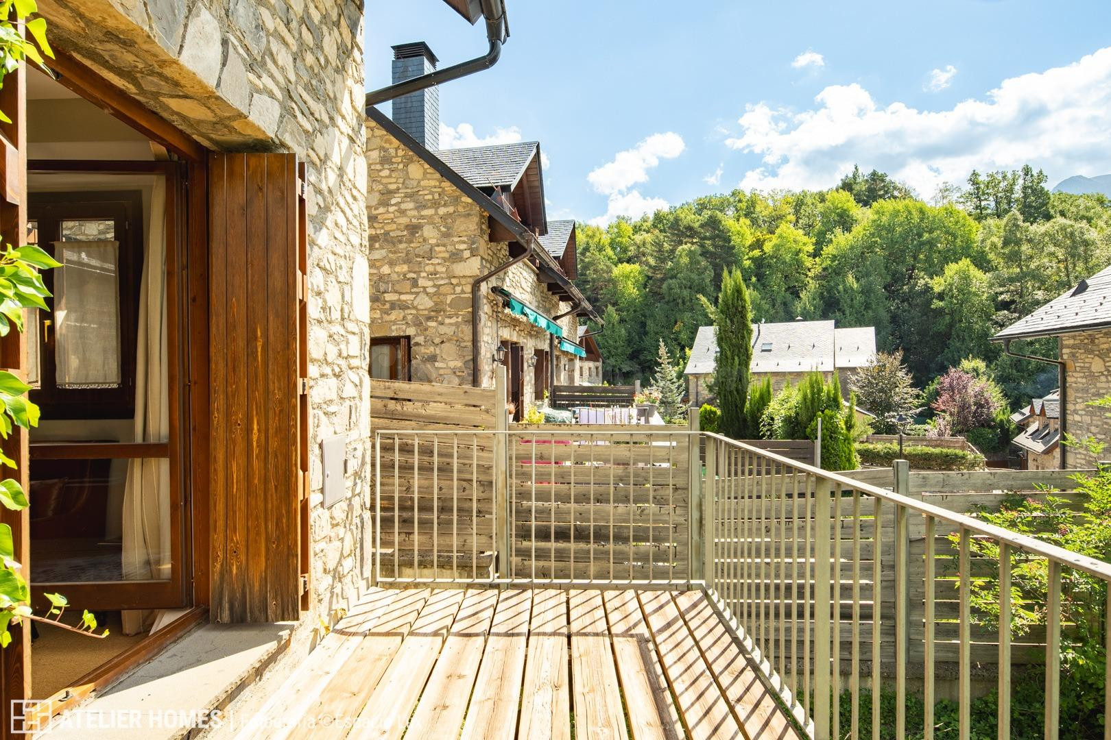 Chalet Adosado en Tramacastilla de Tena - foto 4