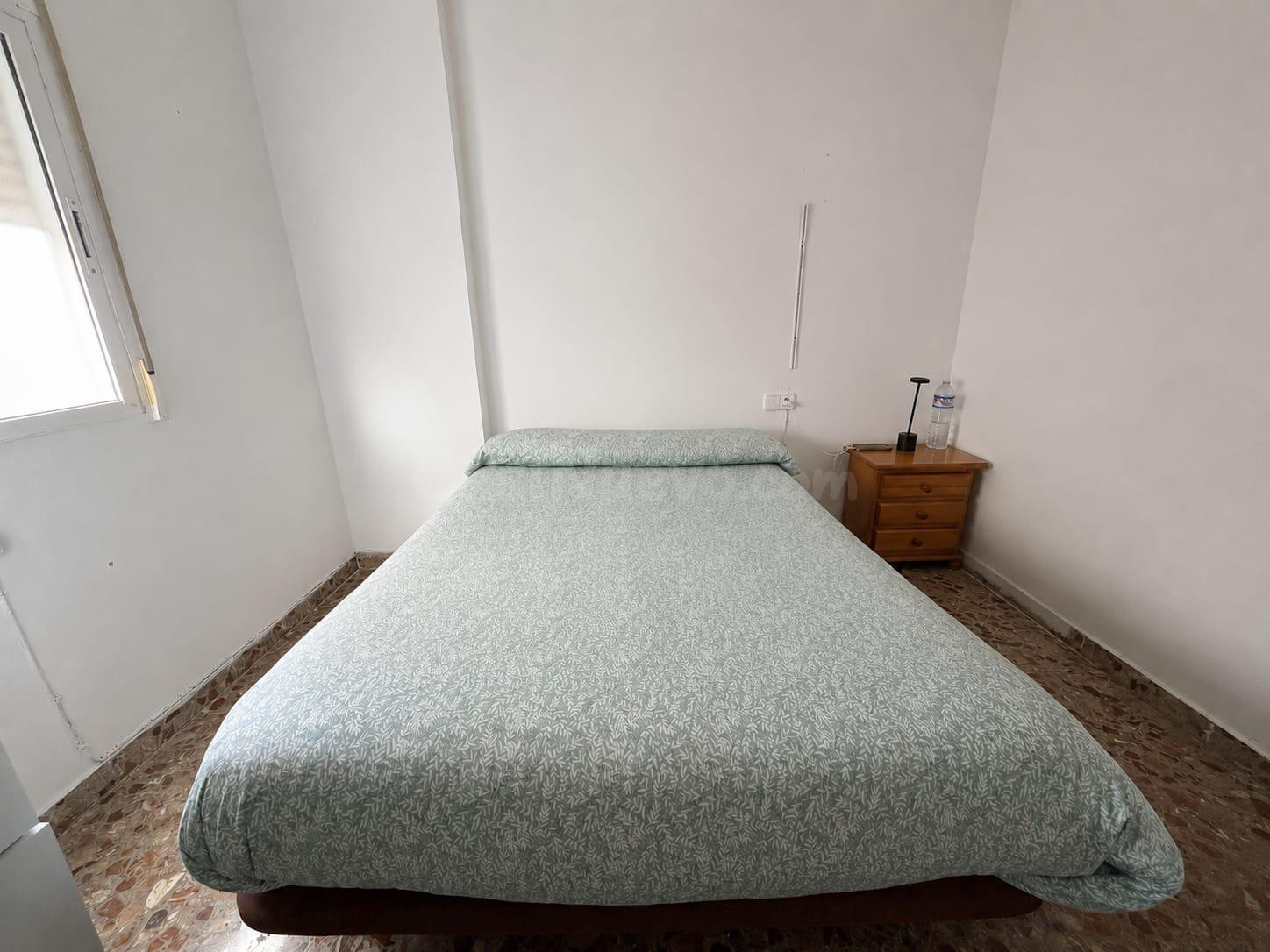 OPORTUNIDAD GRAN CASA EN ALGEZARES - foto 3