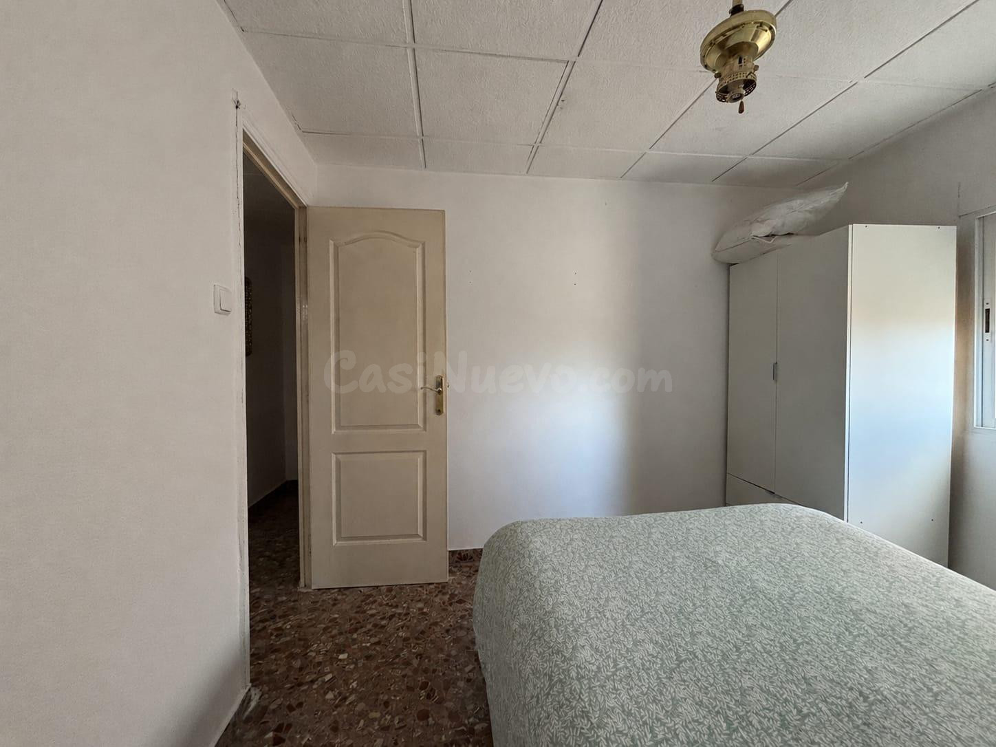 OPORTUNIDAD GRAN CASA EN ALGEZARES - foto 5