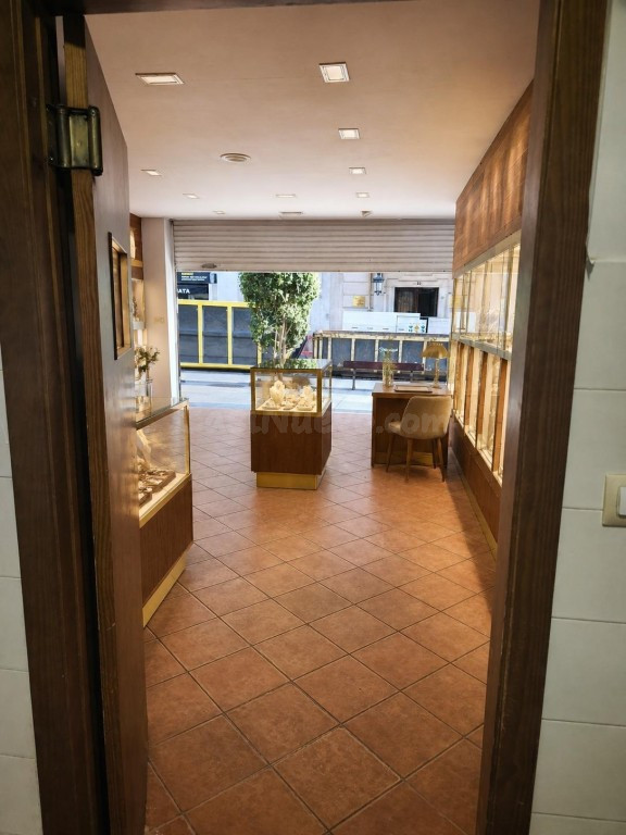 Local comercial en alquiler en Rúa Marqués de Valladares, Vi - foto 4