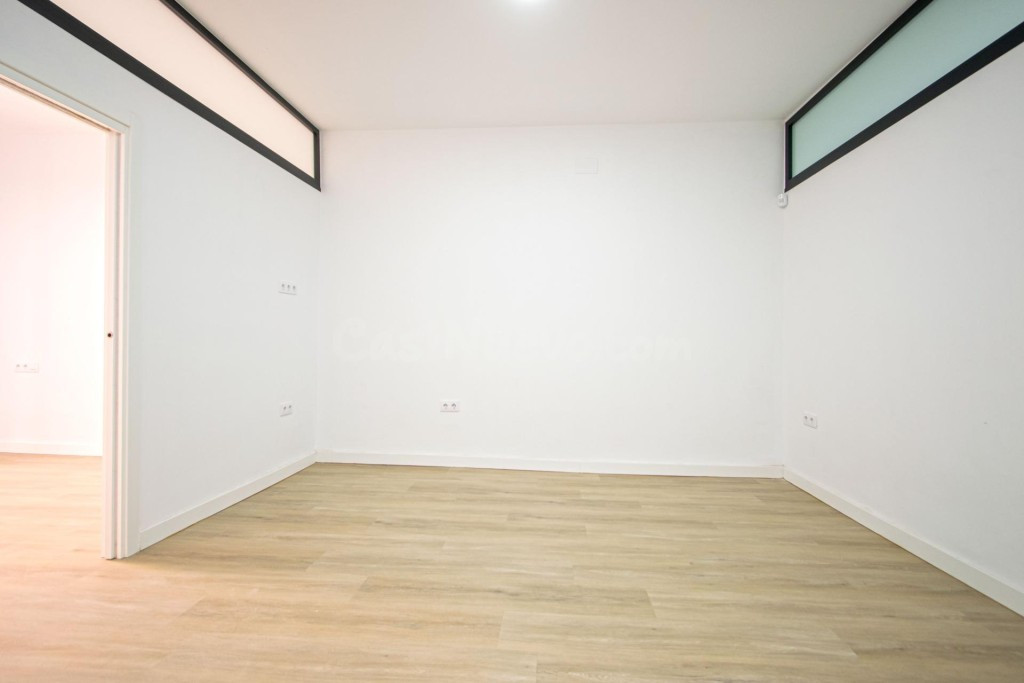 Edificio en venta en Calle Adolfo Cuellar junto a calle Zara - foto 5