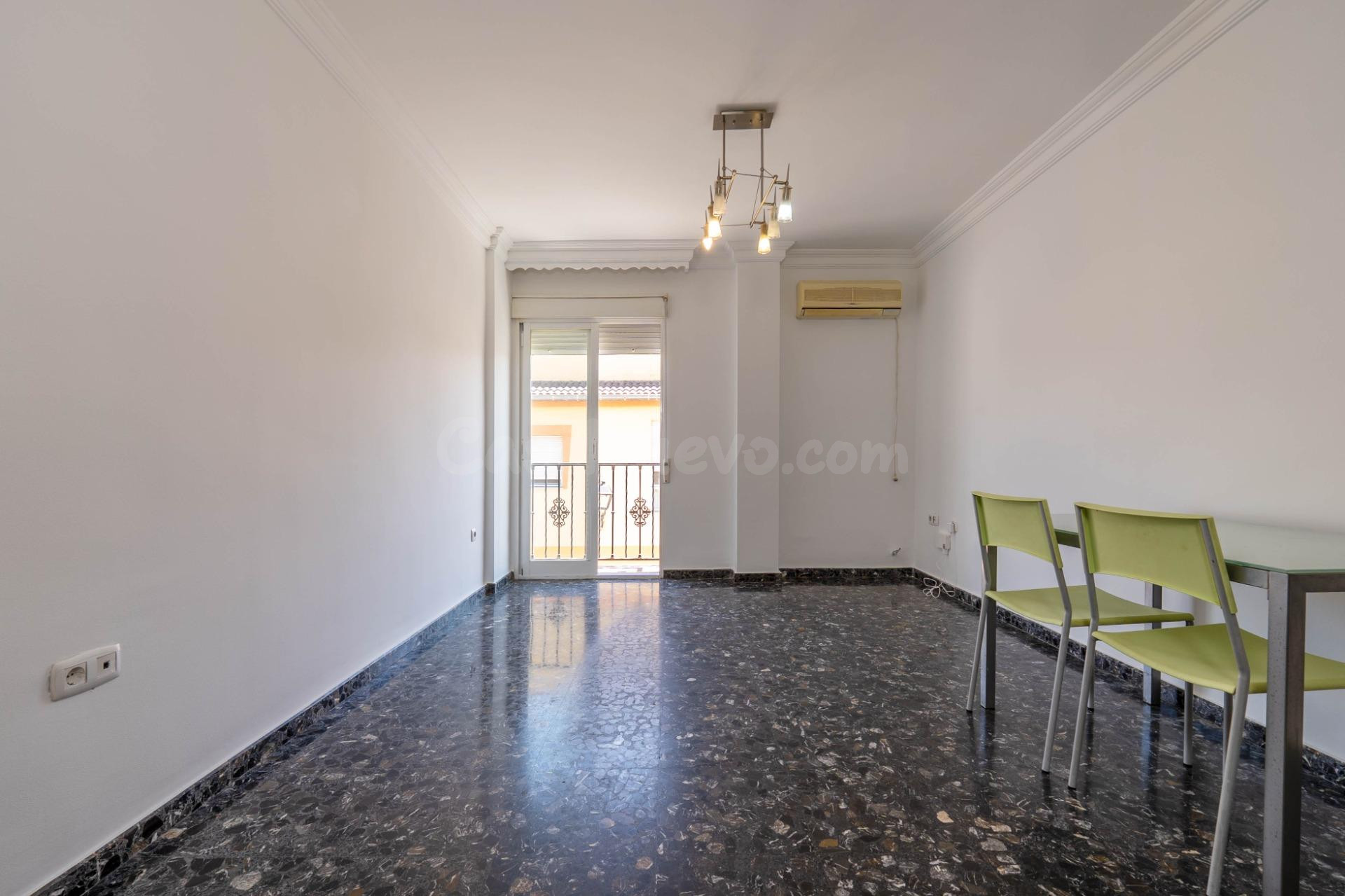 Piso en Churriana de la Vega (Granada) con plaza de garaje y - foto 2
