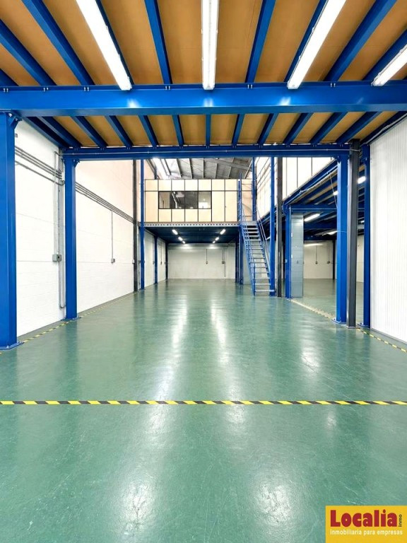 Estupenda y funcional nave en venta, Madrid - foto 4