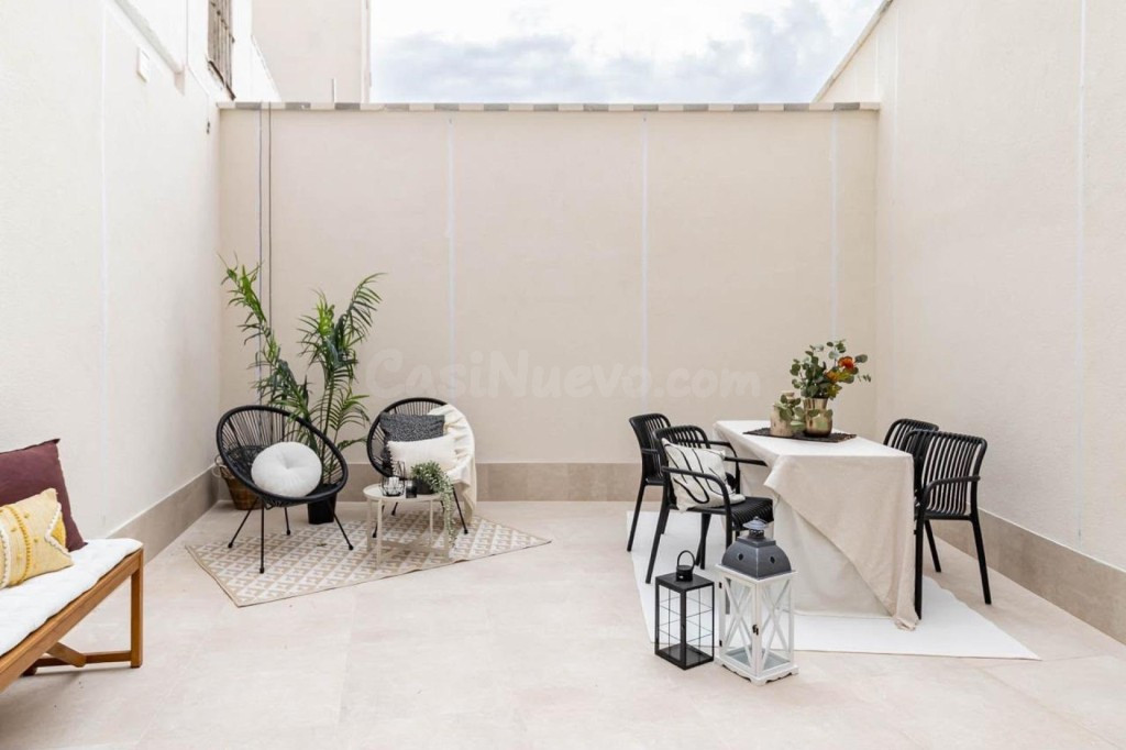 PLANTA BAJA CON TERRAZA PRIVADA DE 23 M²