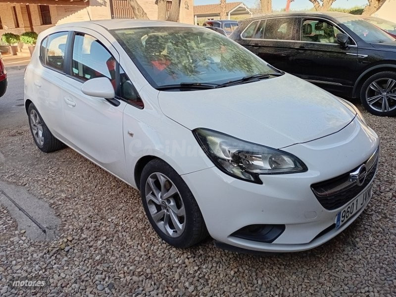 Opel Corsa en Puerto Lumbreras con 6 velocidades - foto 3