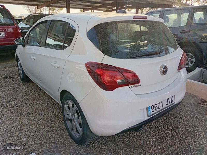 Opel Corsa en Puerto Lumbreras con 6 velocidades - foto 4