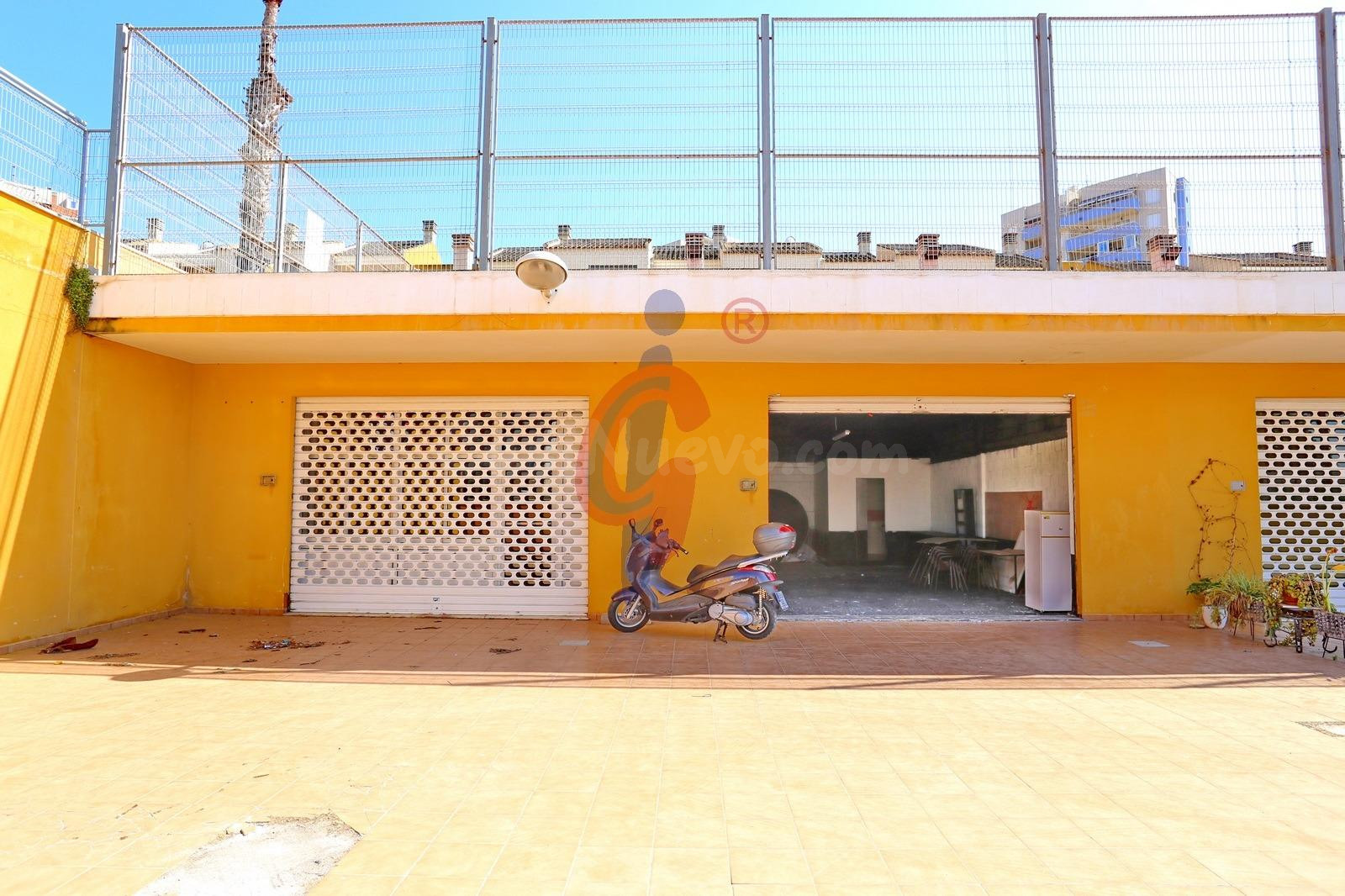 ¡Local en venta en Guardamar del Segura! - foto 4