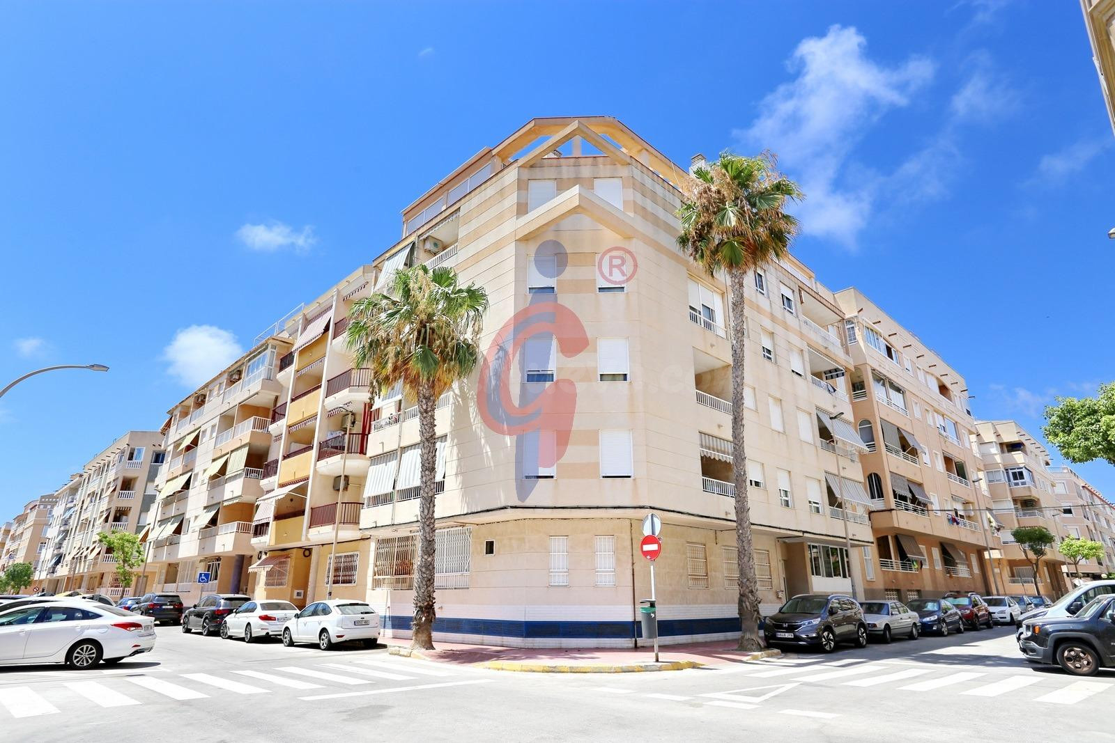 Ático dúplex en venta en Guardamar del Segura con vistas fro - foto 4