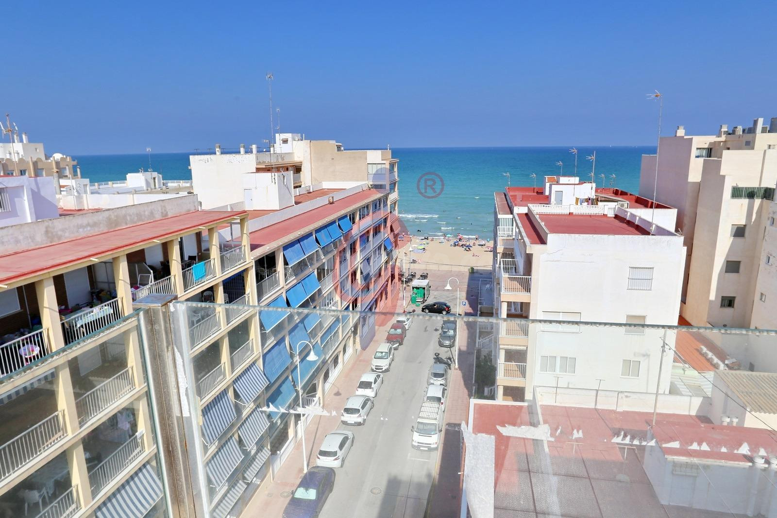 Apartamento con garaje a escasos metros de la playa en Guard - foto 2