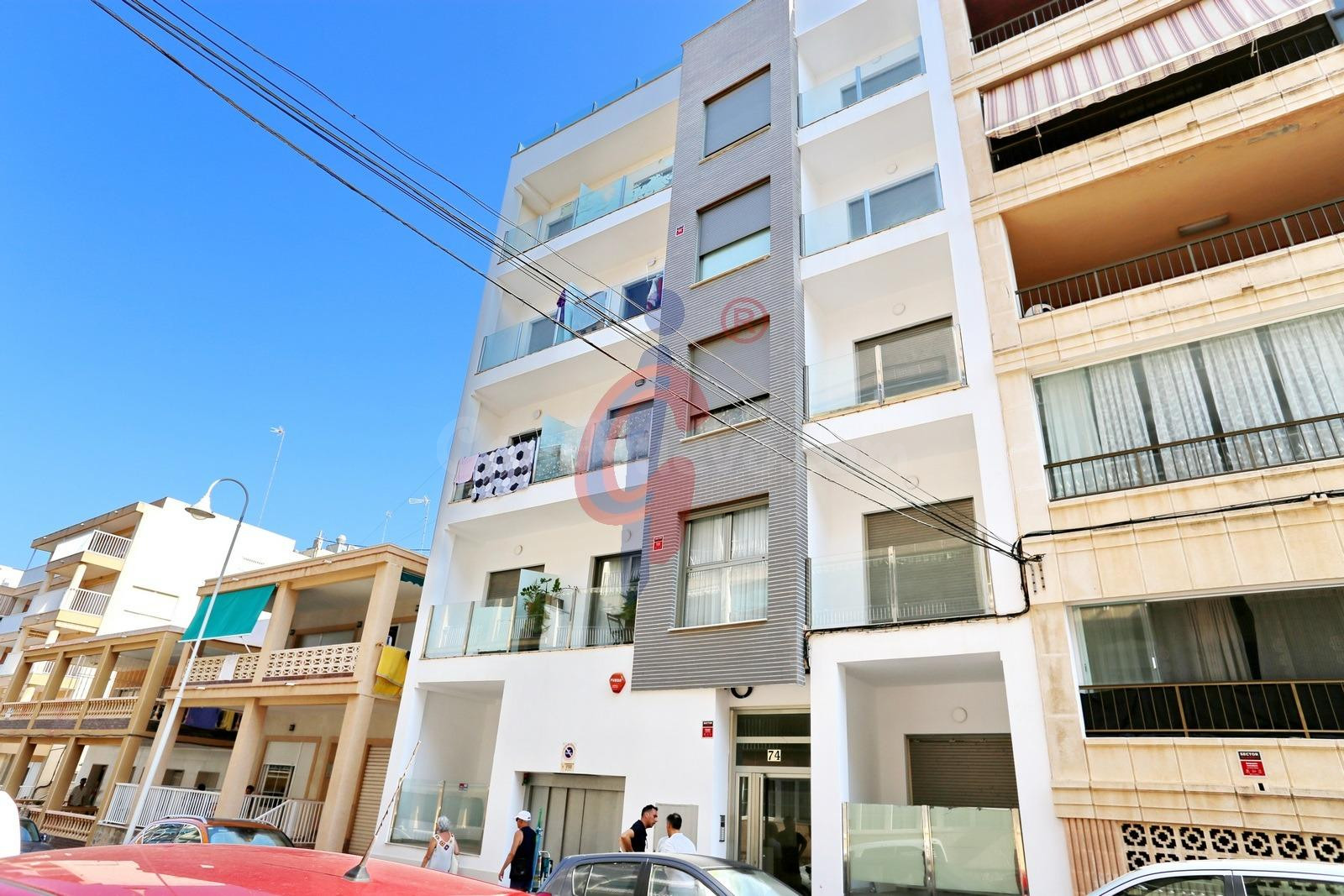 Apartamento con garaje a escasos metros de la playa en Guard - foto 4