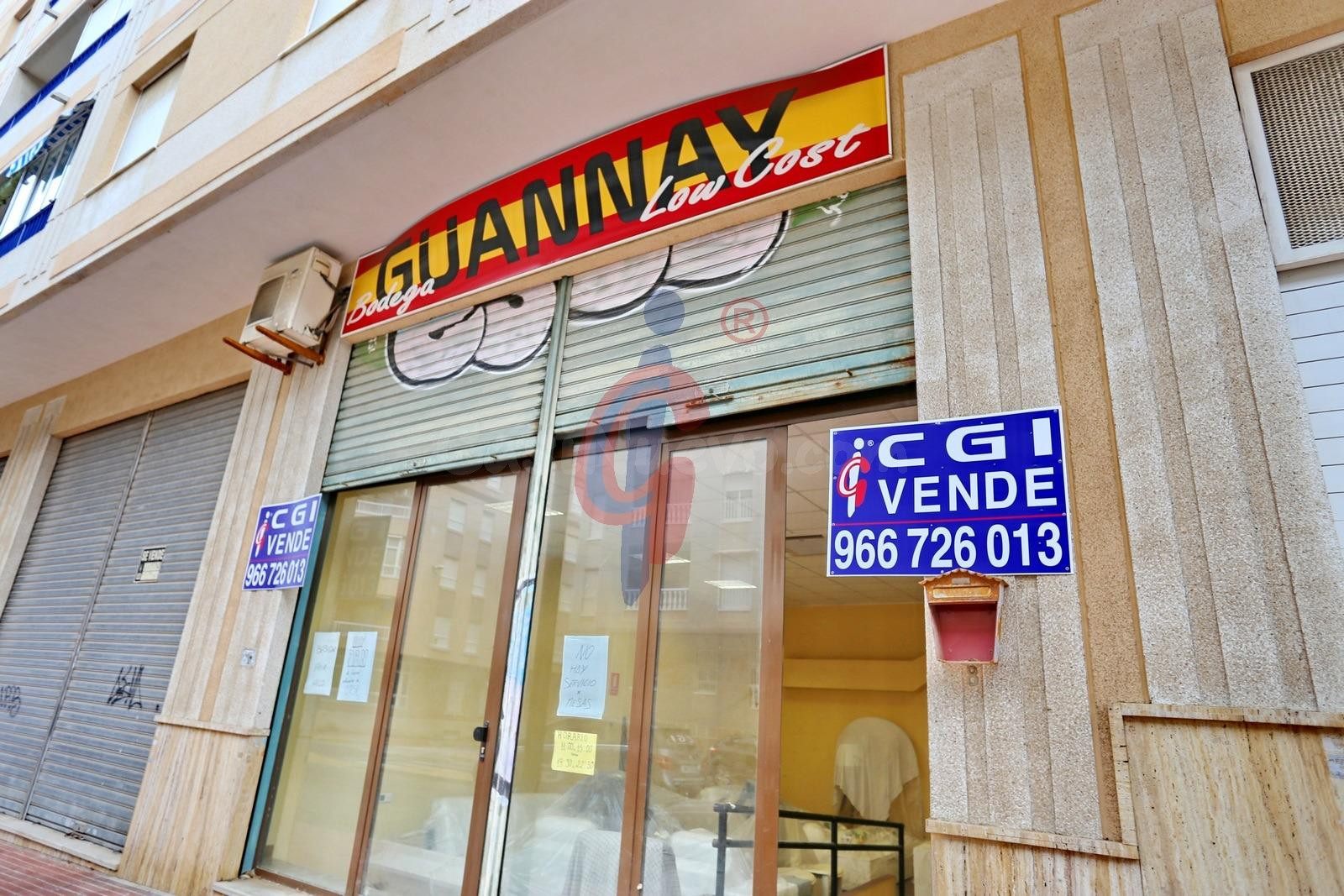 ¡Local comercial en venta en zona Las Viñas en Guardamar del Segura!