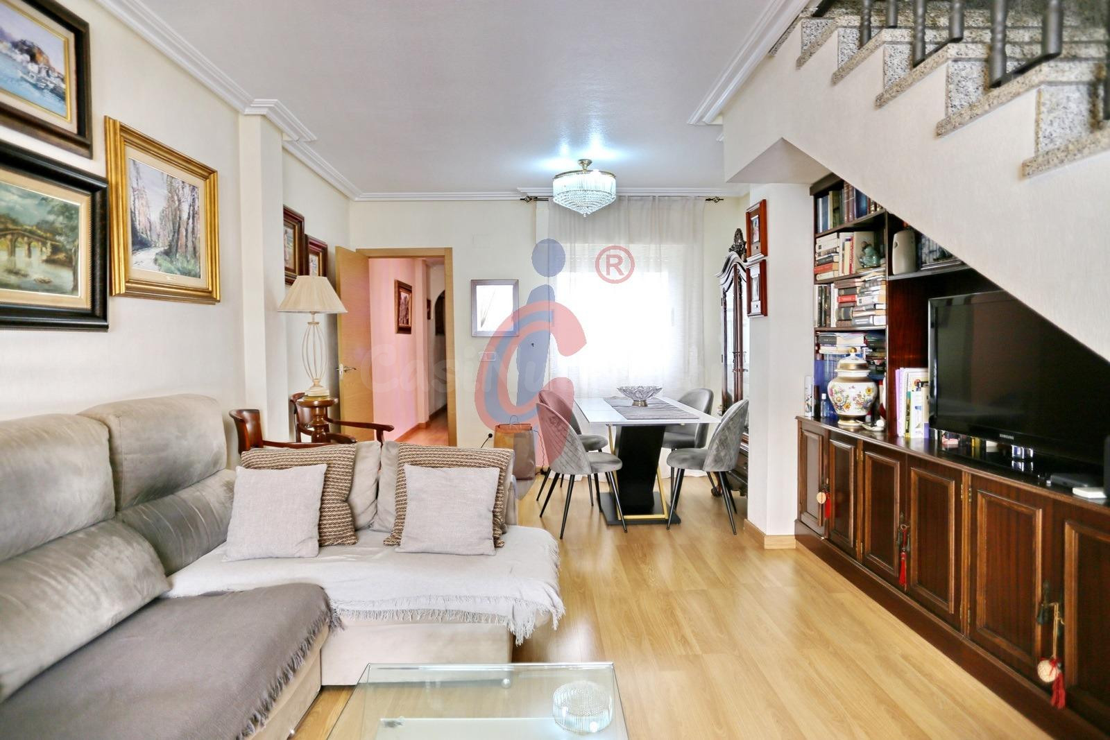 ¡Ático dúplex de tres dormitorios en venta en Guardamar del  - foto 2