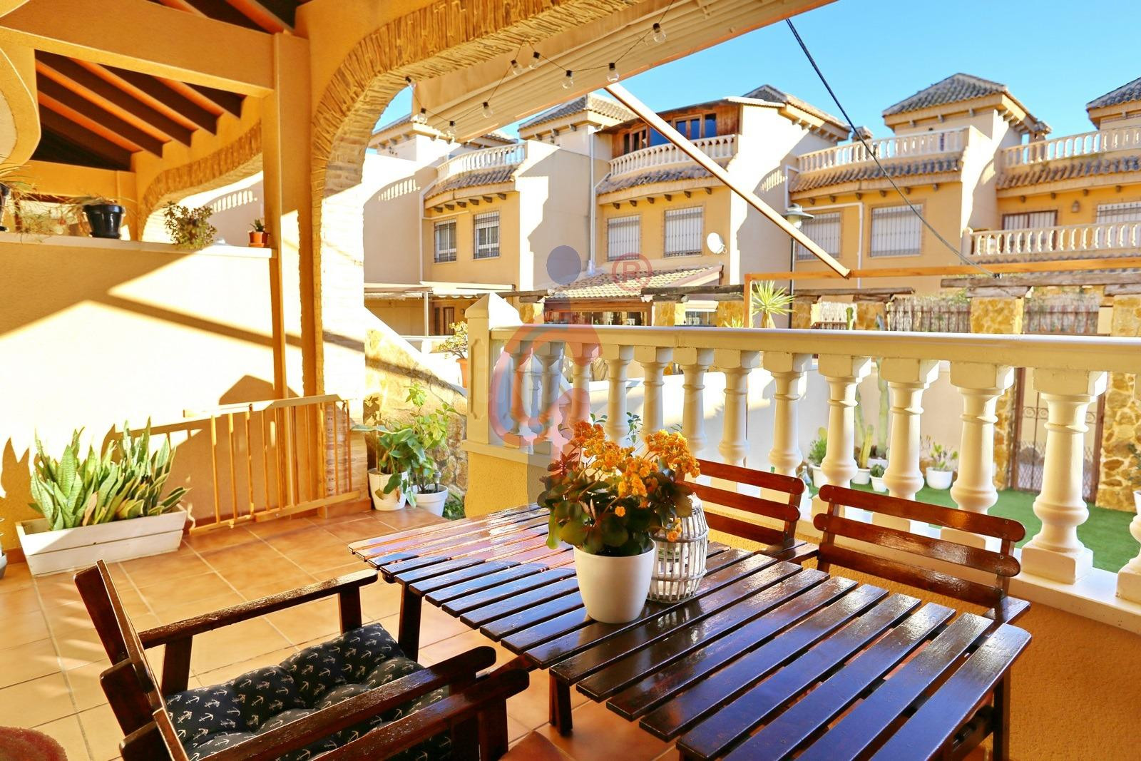 ¡Adosado en venta en Los Estaños, Guardamar del Segura! - foto 3