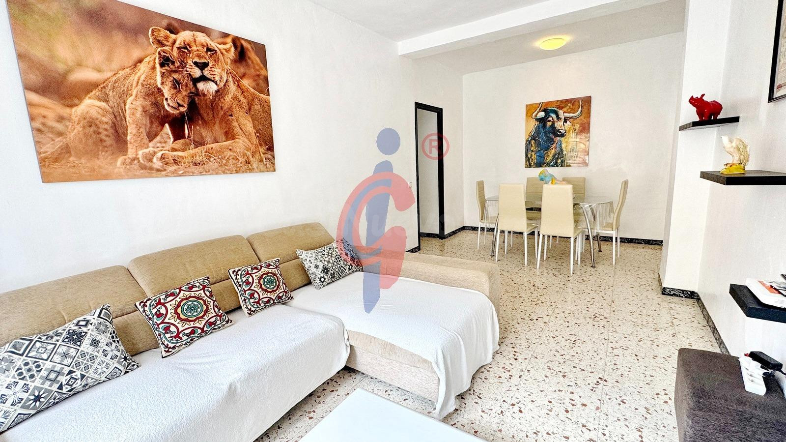 ¡Bajo en venta en Guardamar del Segura al lado del Palacio d - foto 2
