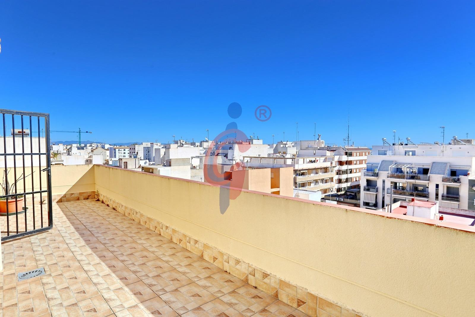 ¡Ático dúplex en venta en Guardamar del Segura!