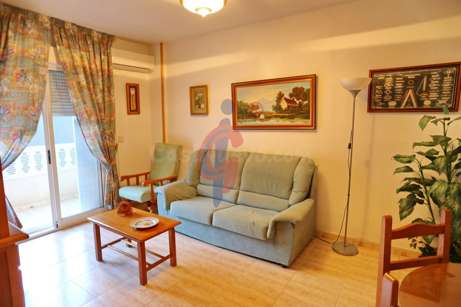 ¡Vivienda de dos dormitorios con piscina comunitaria a 550 m - foto 5
