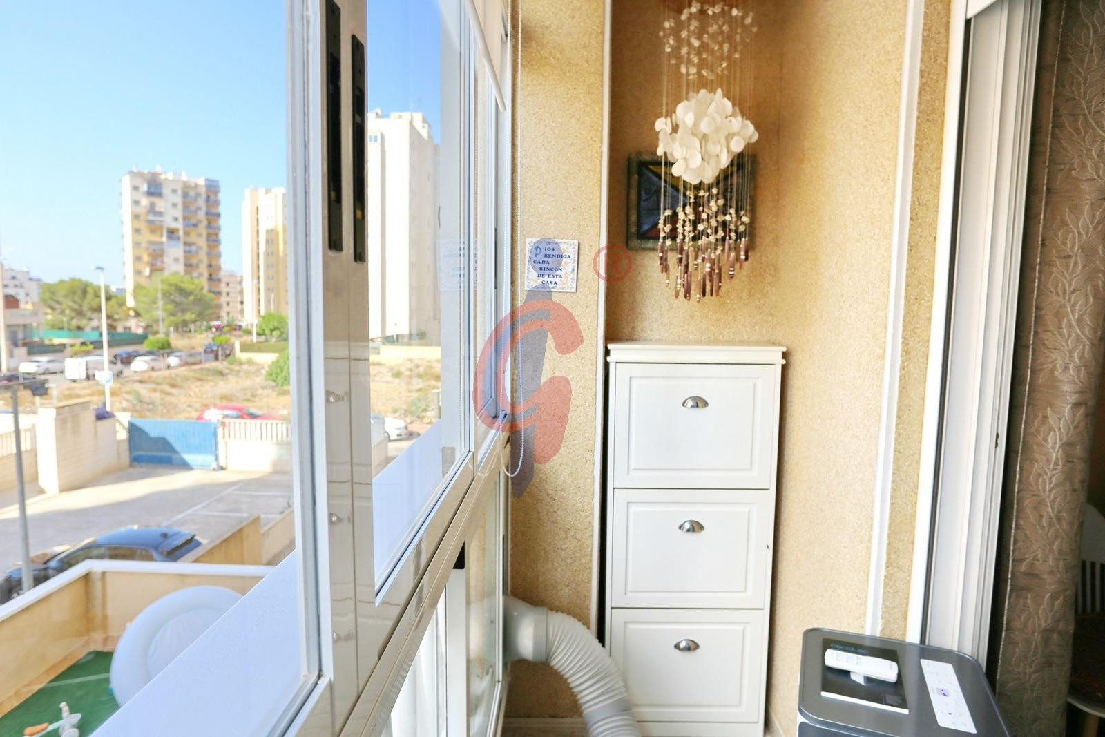 Fantástica vivienda de un dormitorio a la venta en Guardamar - foto 2