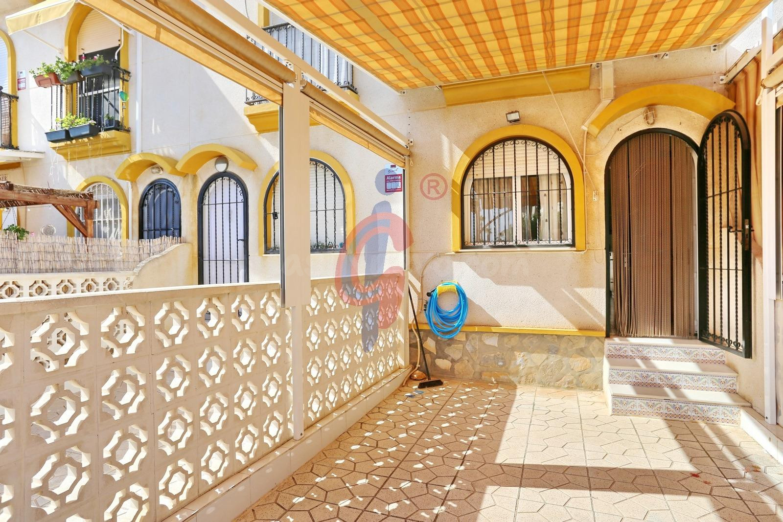¡Oportunidad en Pinomar, Guardamar del Segura! Acogedor bung - foto 4