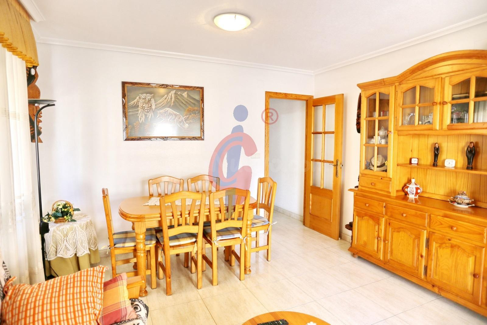 Piso en venta en el centro de Guardamar del Segura, junto a  - foto 3