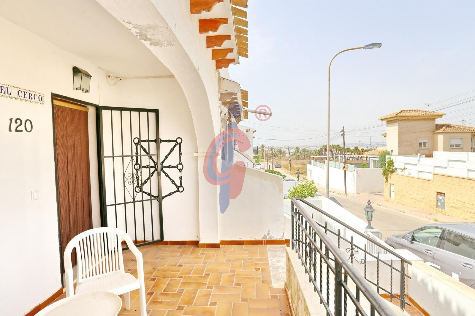 Bungalow adosado en venta en Aguas Nuevas, Torrevieja, Urban