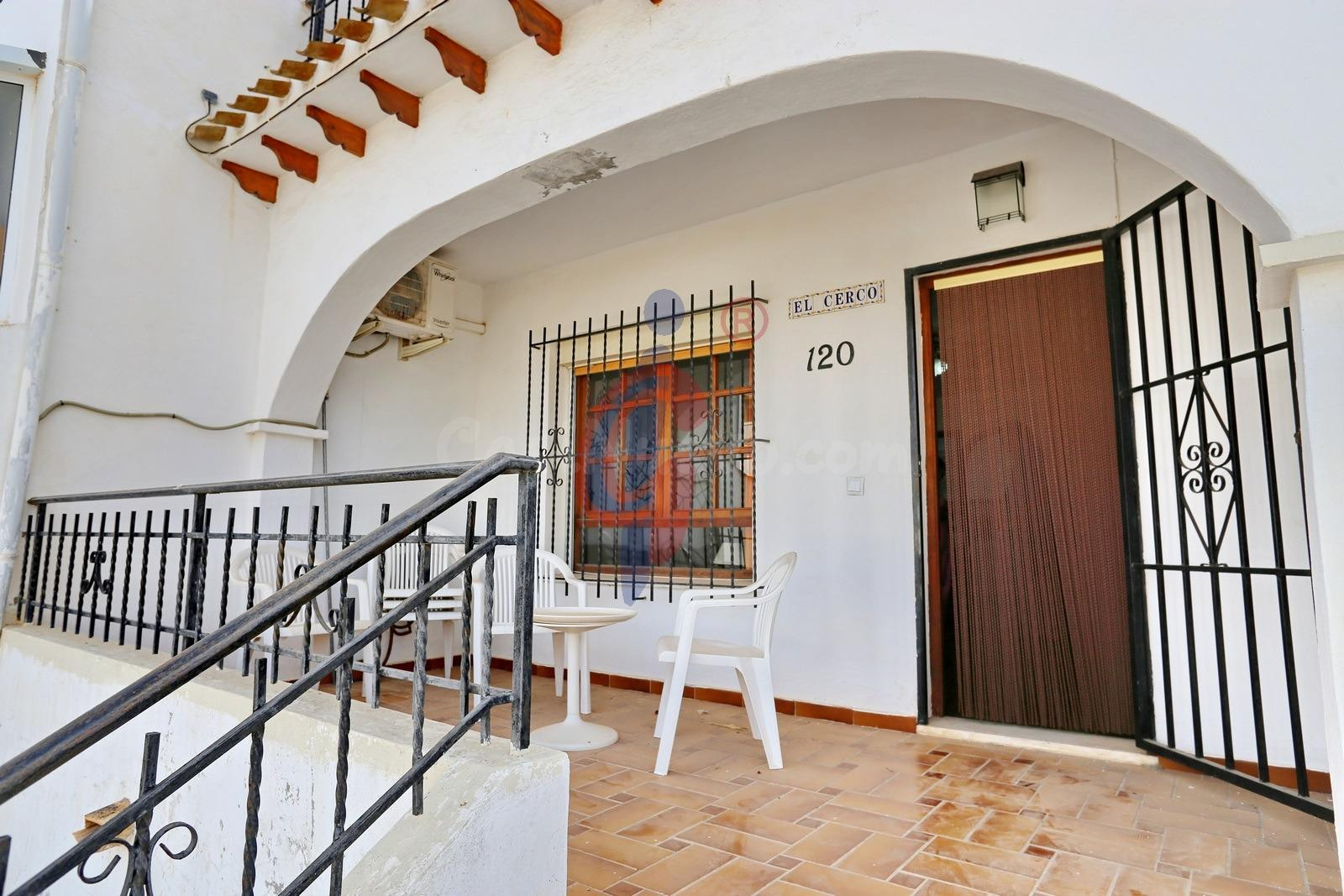 Bungalow adosado en venta en Aguas Nuevas, Torrevieja, Urban - foto 2