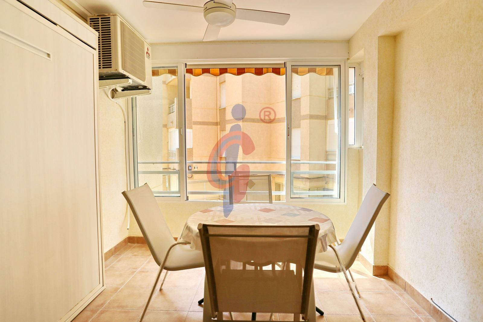 ¡Apartamento de dos dormitorios reformado en Avenida Cervant - foto 2