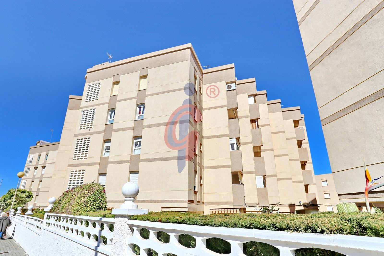 ¡Apartamento de dos dormitorios reformado en Avenida Cervant - foto 4