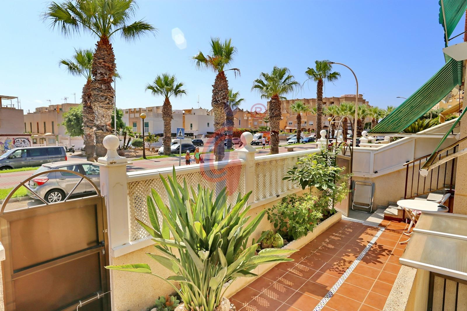 DÚPLEX EN PLANTA BAJA EN LAS VIÑAS III, GUARDAMAR DEL SEGURA - foto 3