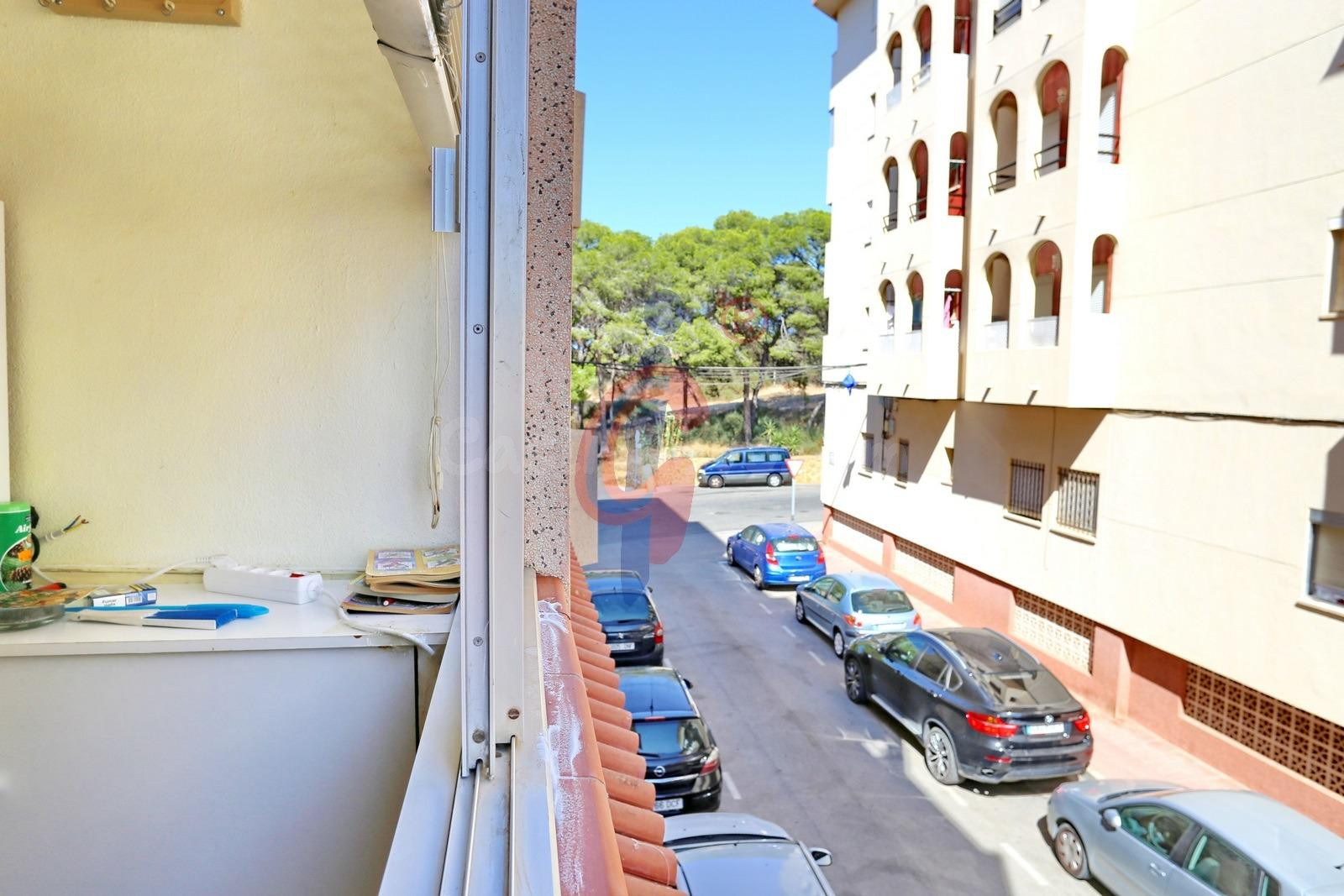 Piso en venta en Guardamar del Segura, centro, a solo 1,2 km - foto 2
